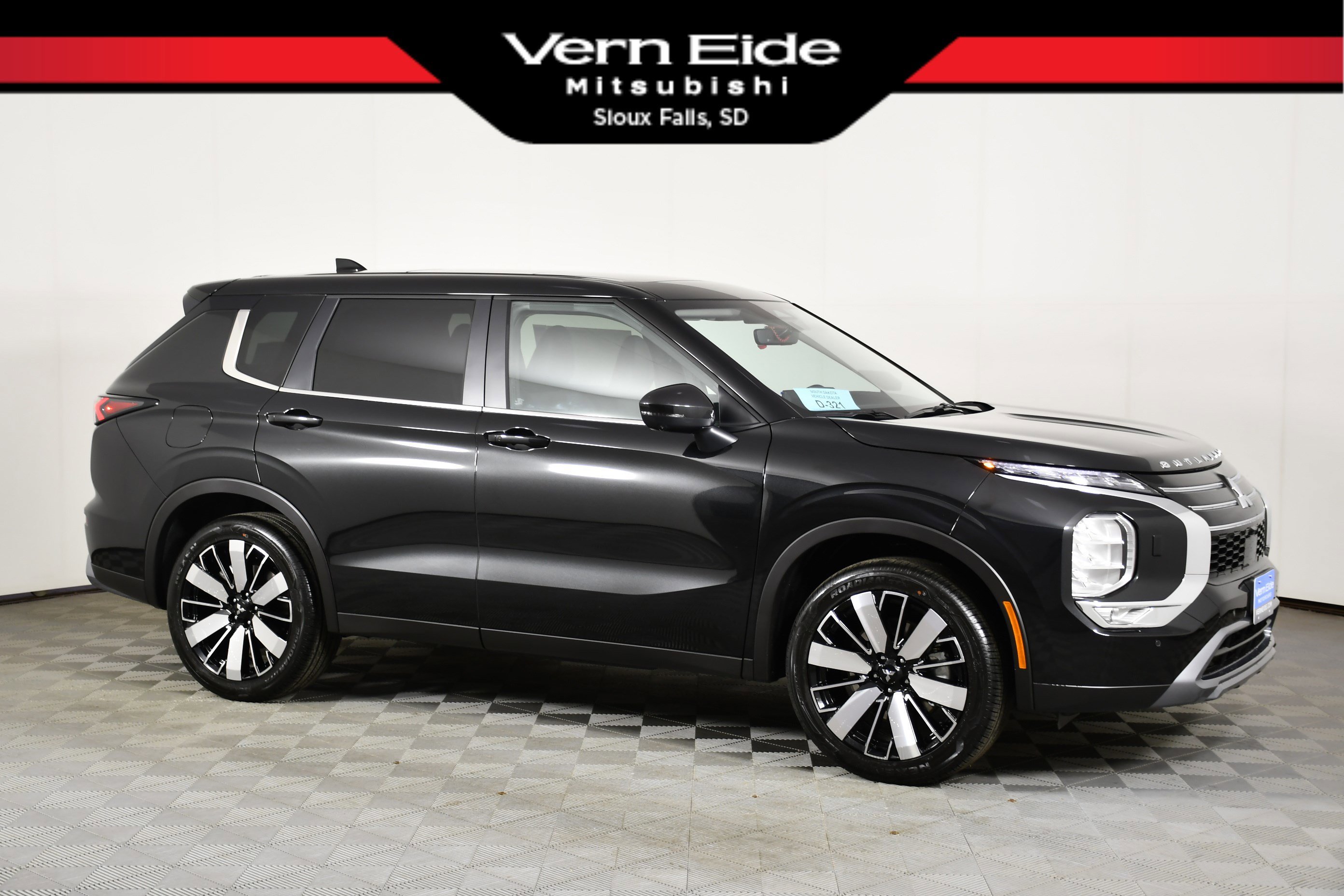 2026 Mitsubishi Outlander SE S-AWC's photo