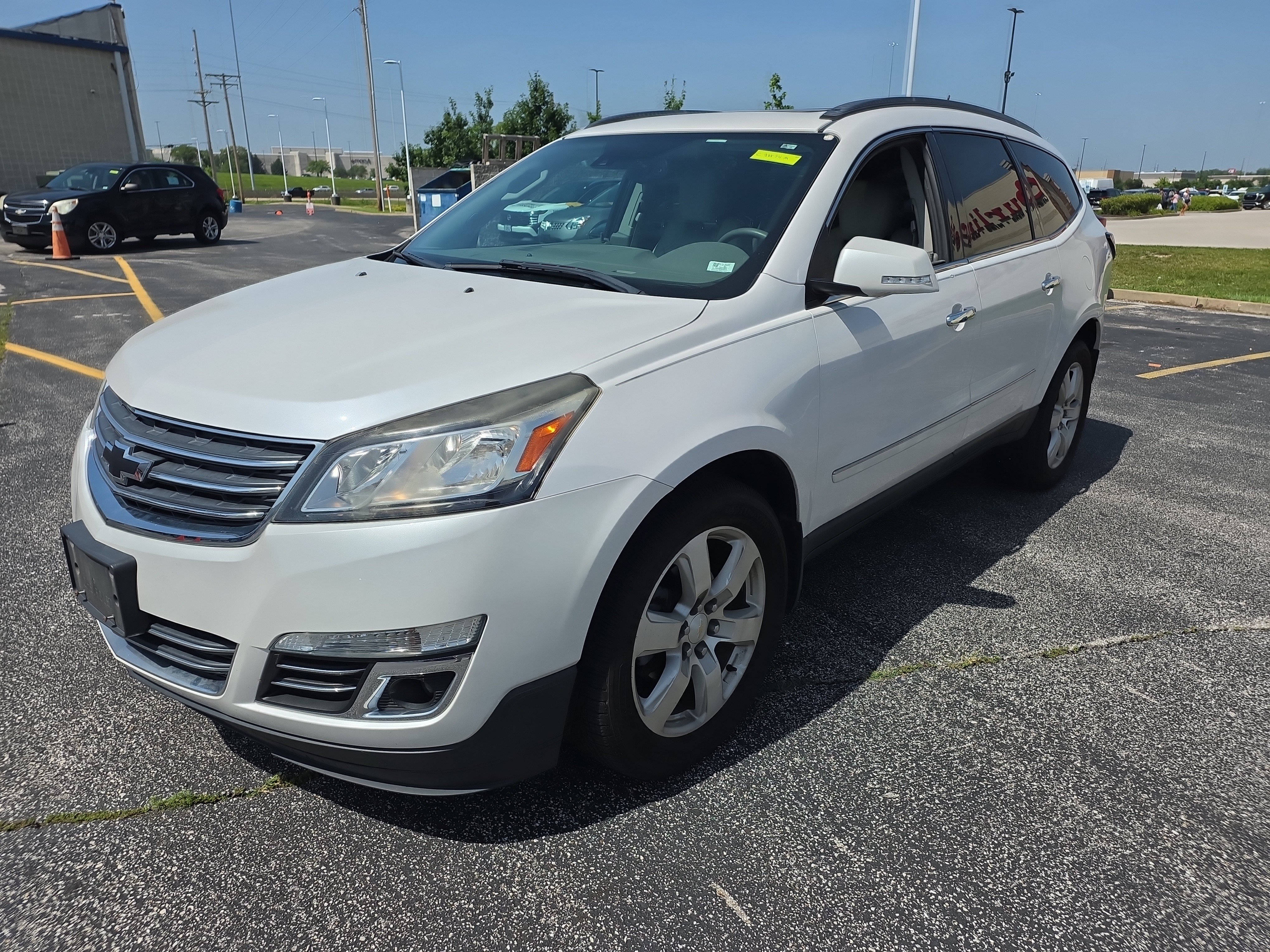 Used 2016 IRIDESCENT PEARL TRICOAT Chevrolet LTZ image 8