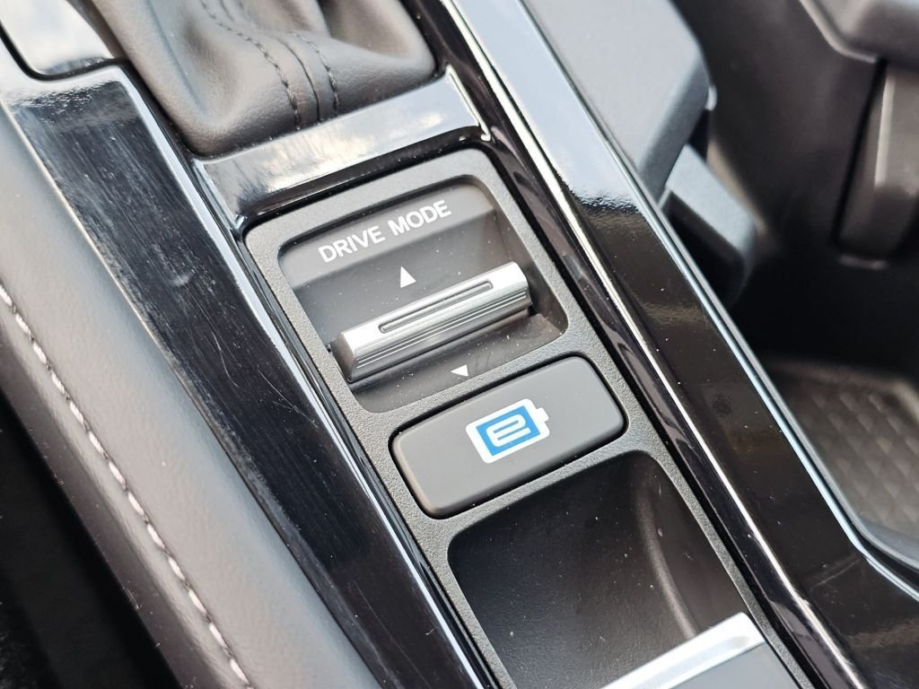 Certified Used 2025 Platinum White Pearl Honda HYBRID TOURING image 48