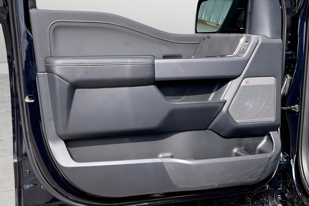 New 2026 Antimatter Blue Metallic Ford XLT image 14