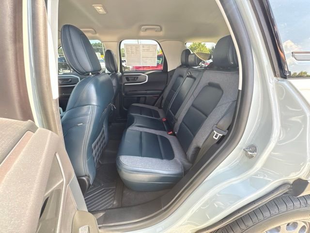 Used 2023 Green Ford Outer Banks image 26