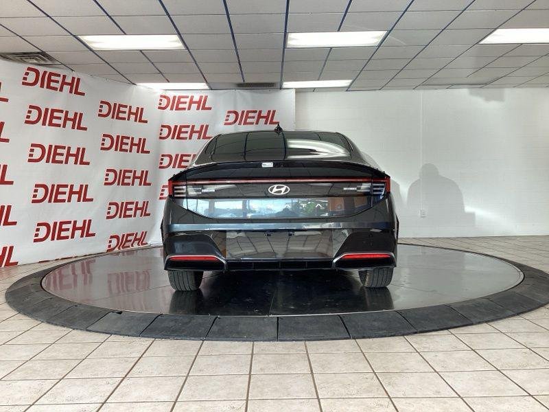 New 2026 Gray Hyundai SEL Sport image 6