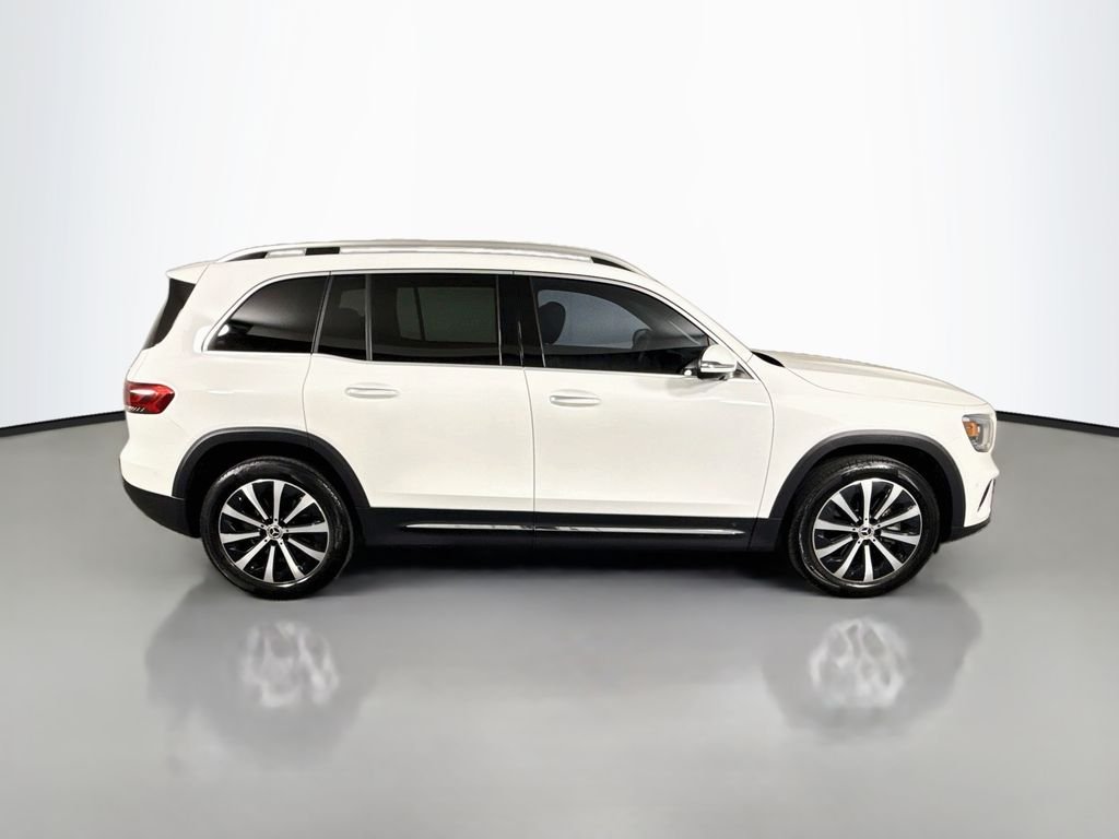 Used 2023 White Mercedes-Benz GLB 250 image 8