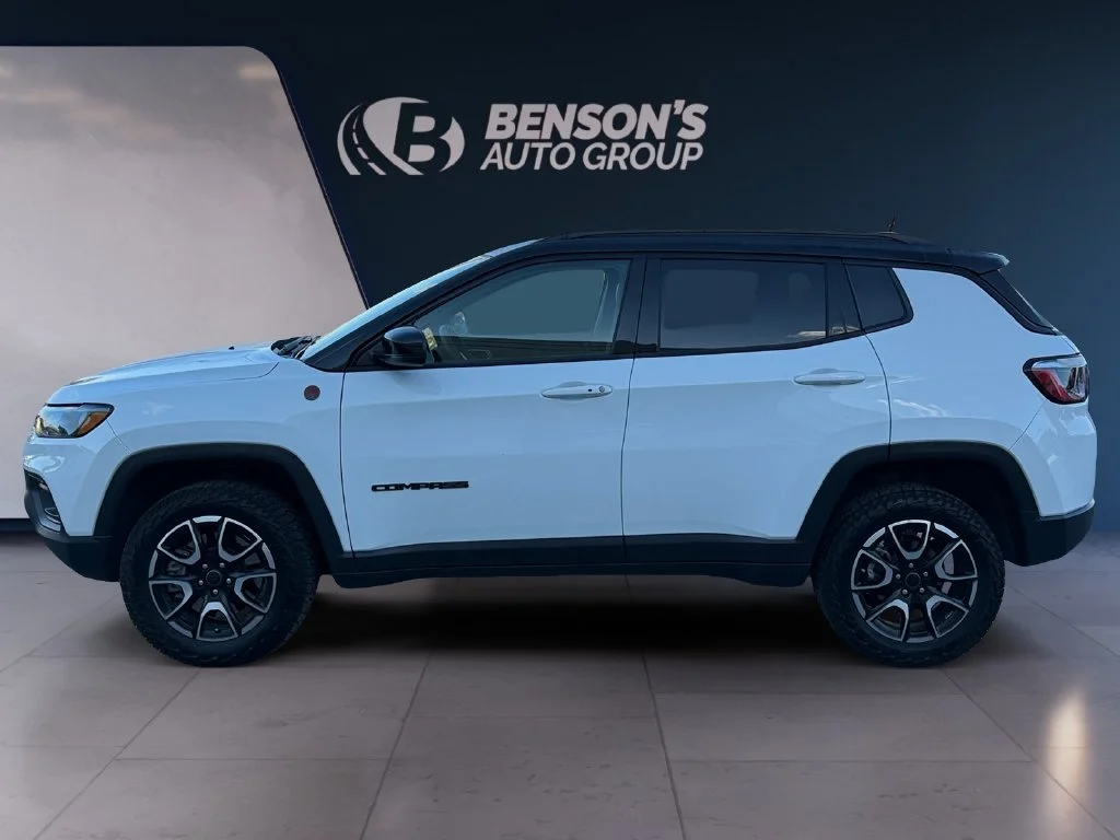 Used 2025 White Jeep Trailhawk image 2