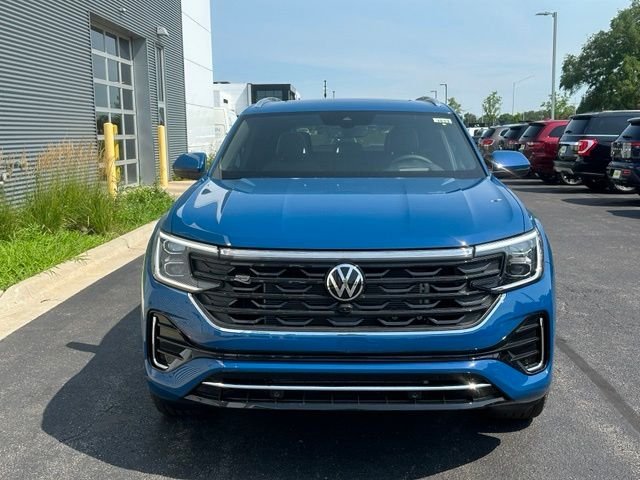 New 2026 Mountain  Lake Blue Metallic Volkswagen 2.0T SEL Premium R-Line image 2
