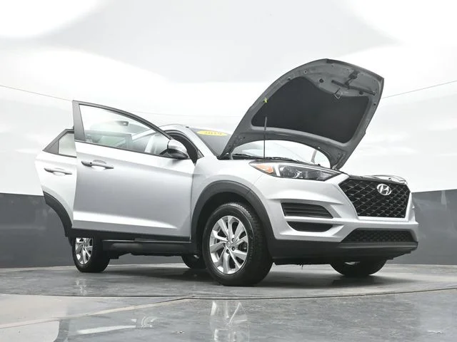 Used 2019 Silver Hyundai Value image 32