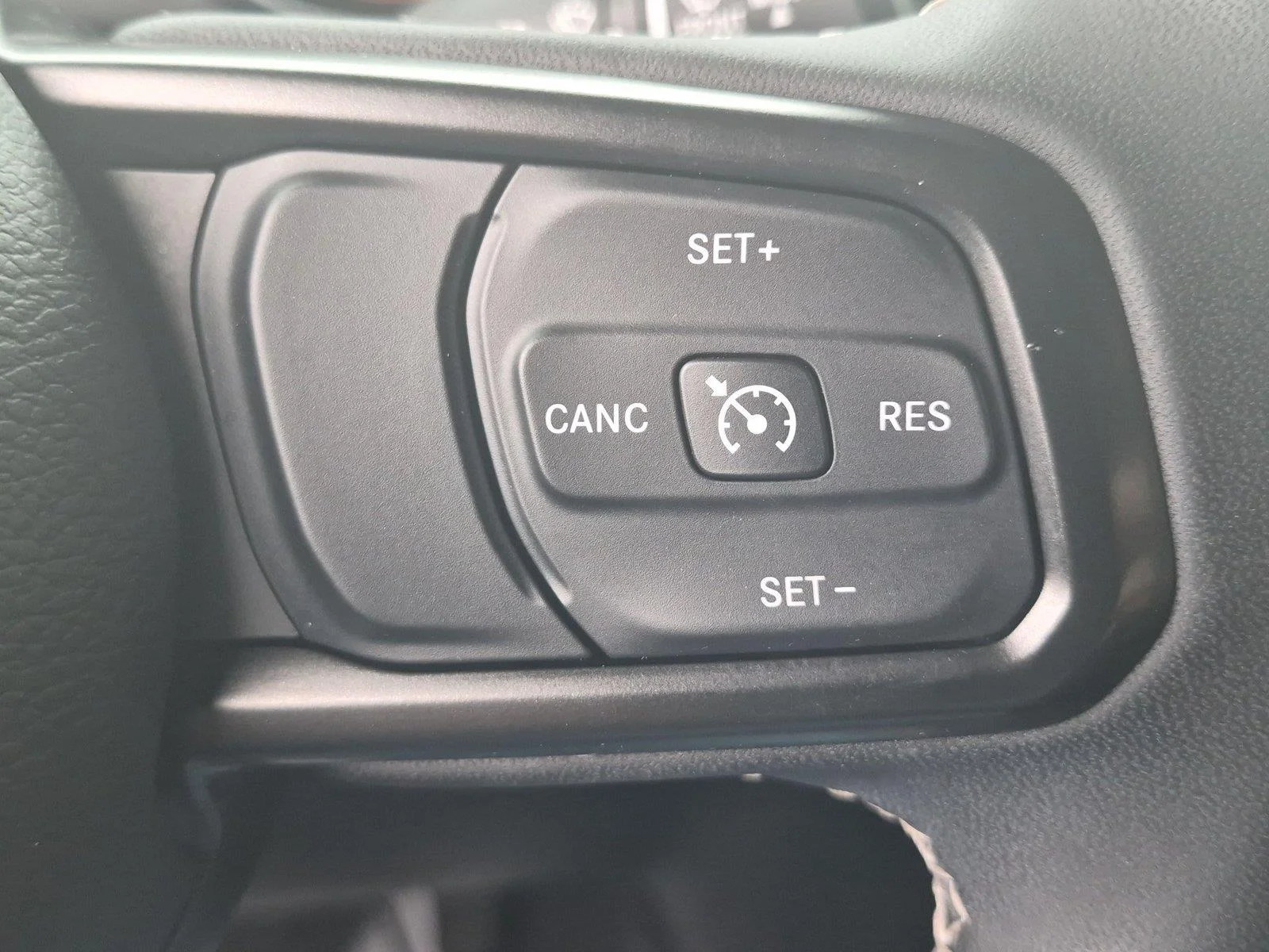 Used 2023 Granite Crystal Metallic Clearcoat Jeep Freedom image 20