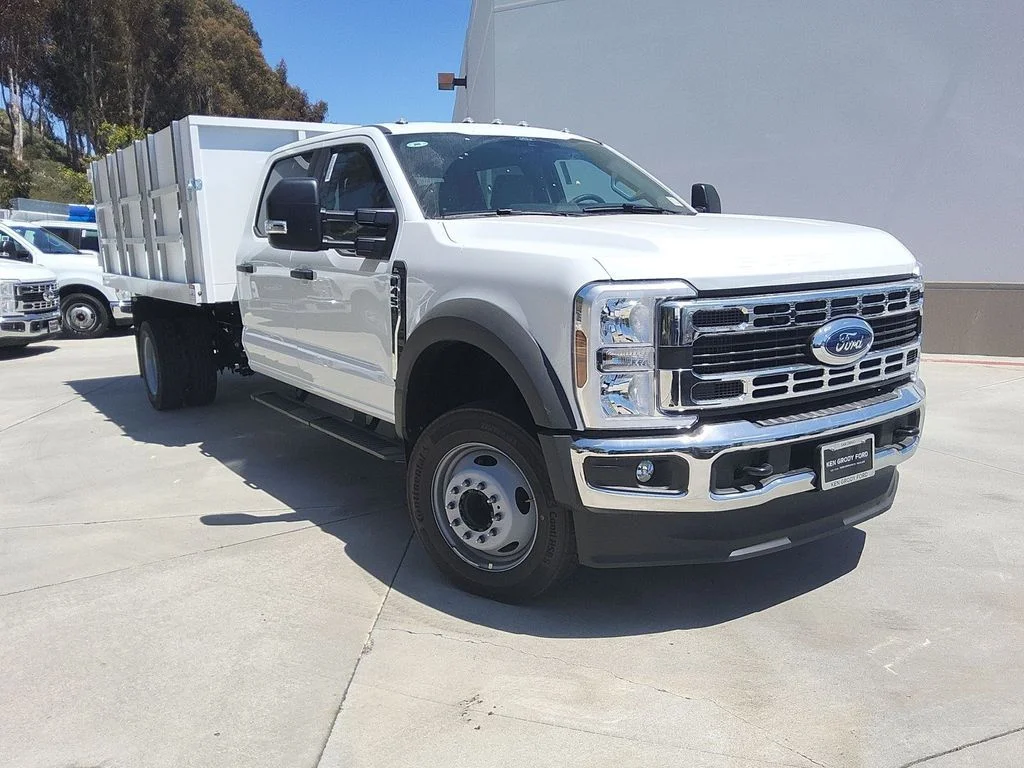 2026 Ford F-450 XL Crew Cab 203-In DRW's photo