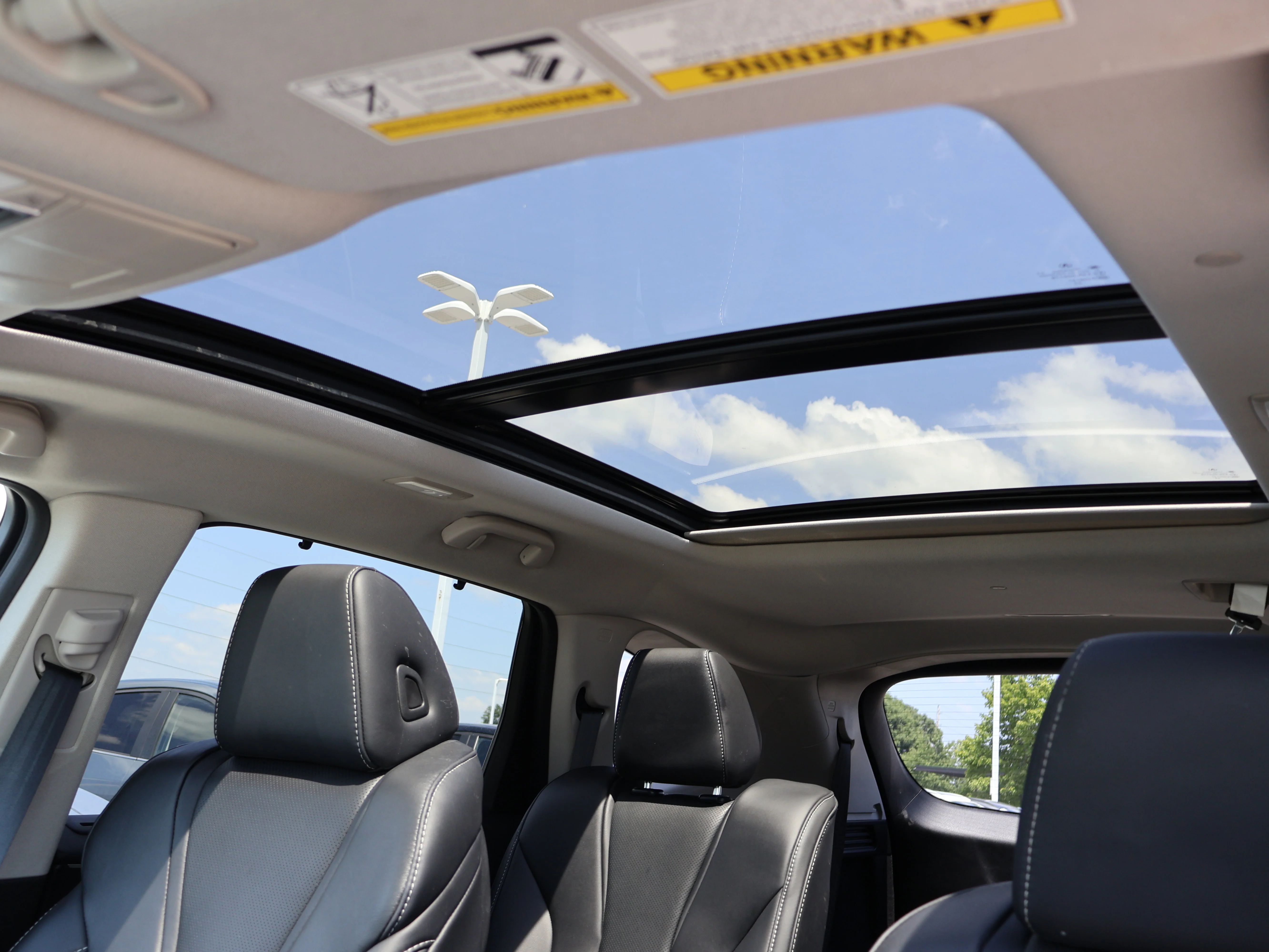 Used 2023 Liquid Carbon Metallic Acura w/Technology Package image 53