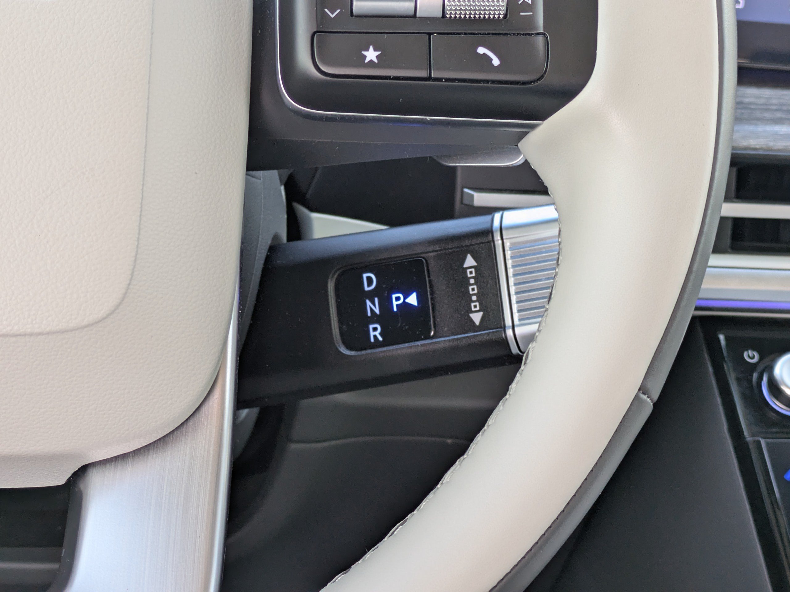 2025 Hyundai Santa Fe Calligraphy - Photo 18