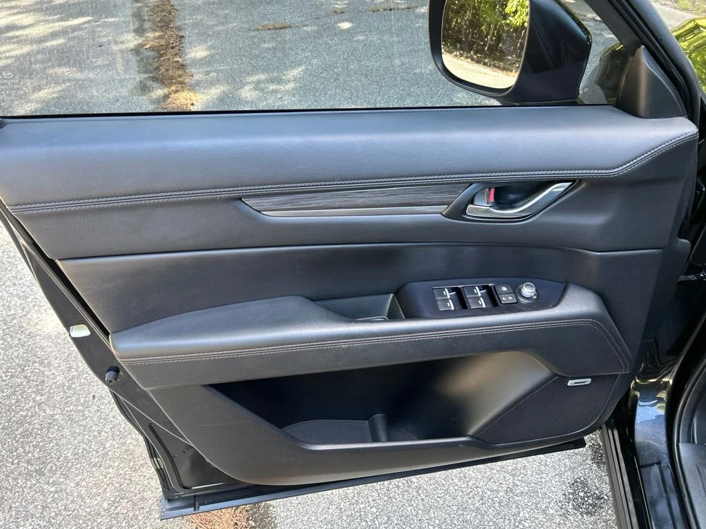 Used 2021 Black Mazda Grand Touring image 15