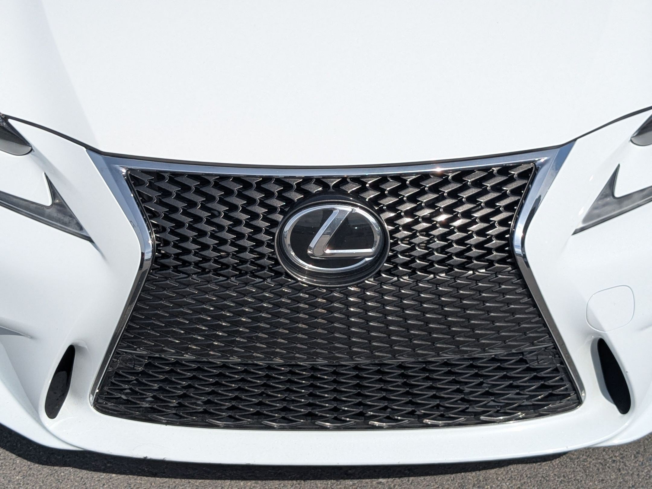 Used 2015 Ultra White Lexus 350 image 9