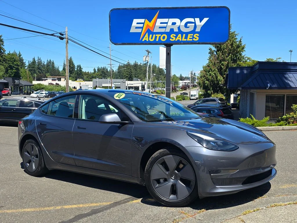 2023 Tesla Model 3 -'s photo
