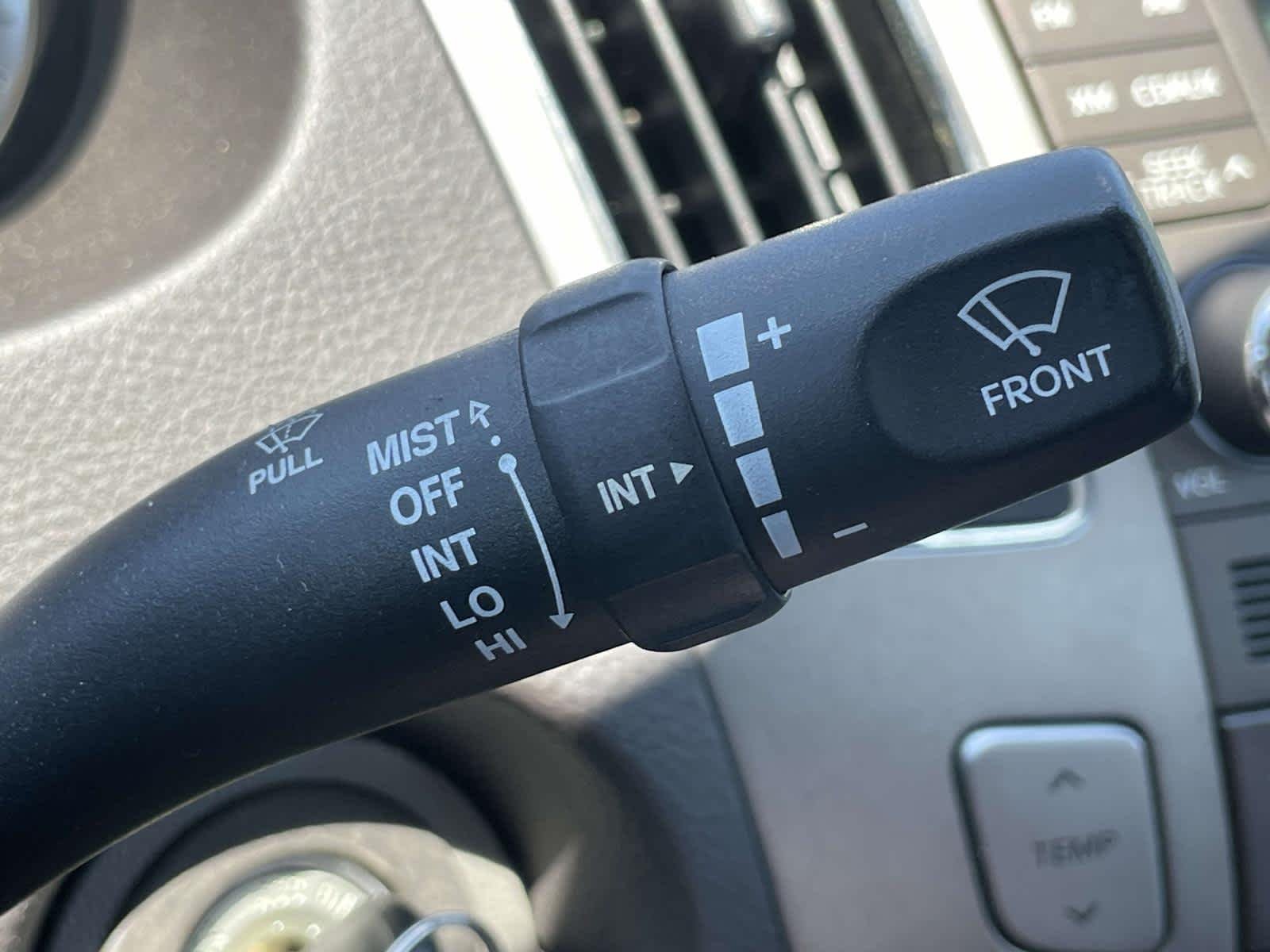 Used 2010 Willow Gray Hyundai Limited PZEV image 37