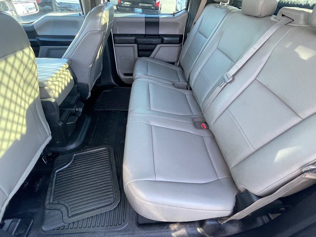 Used 2017 Oxford White Ford XL image 26