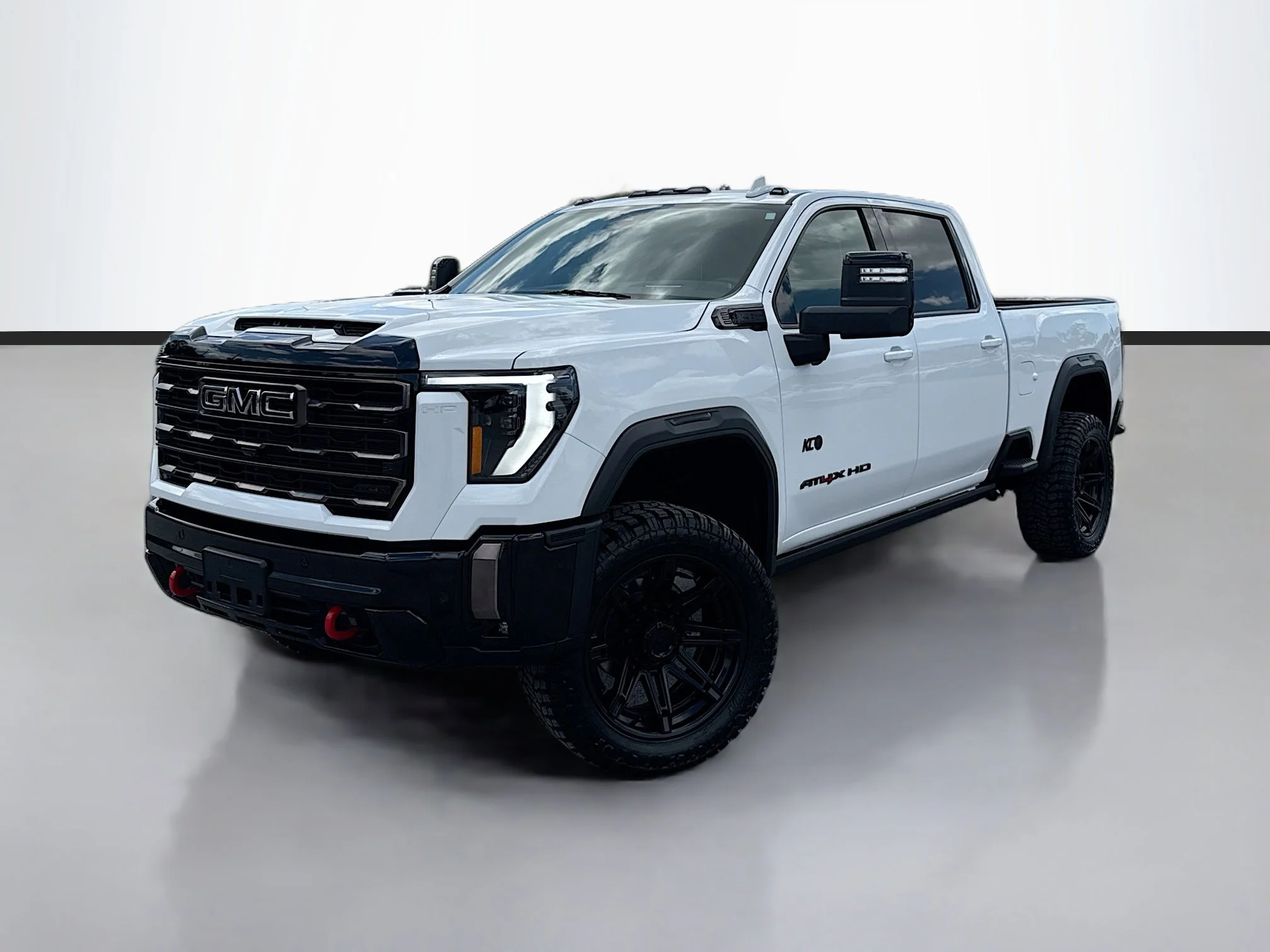 2024 GMC Sierra 4WD Crew Cab Standard Box AT4X's photo