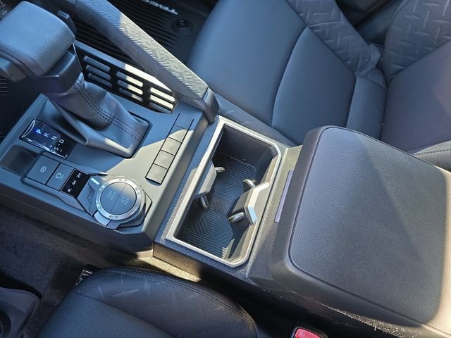2025 Toyota Tacoma SR5 - Photo 23