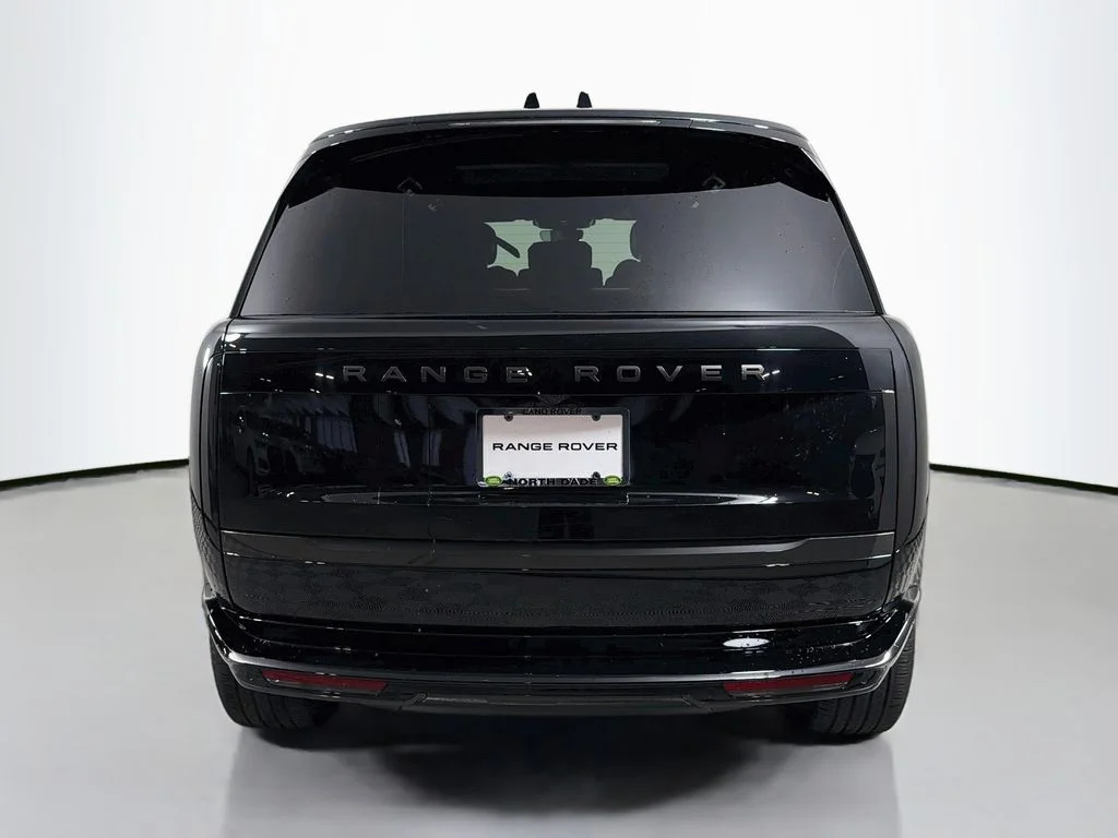 New 2026 Santorini Black Land Rover SE 7 Seats image 6