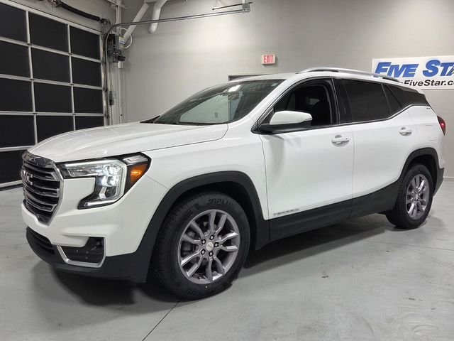 Used 2023 White GMC SLT image 3