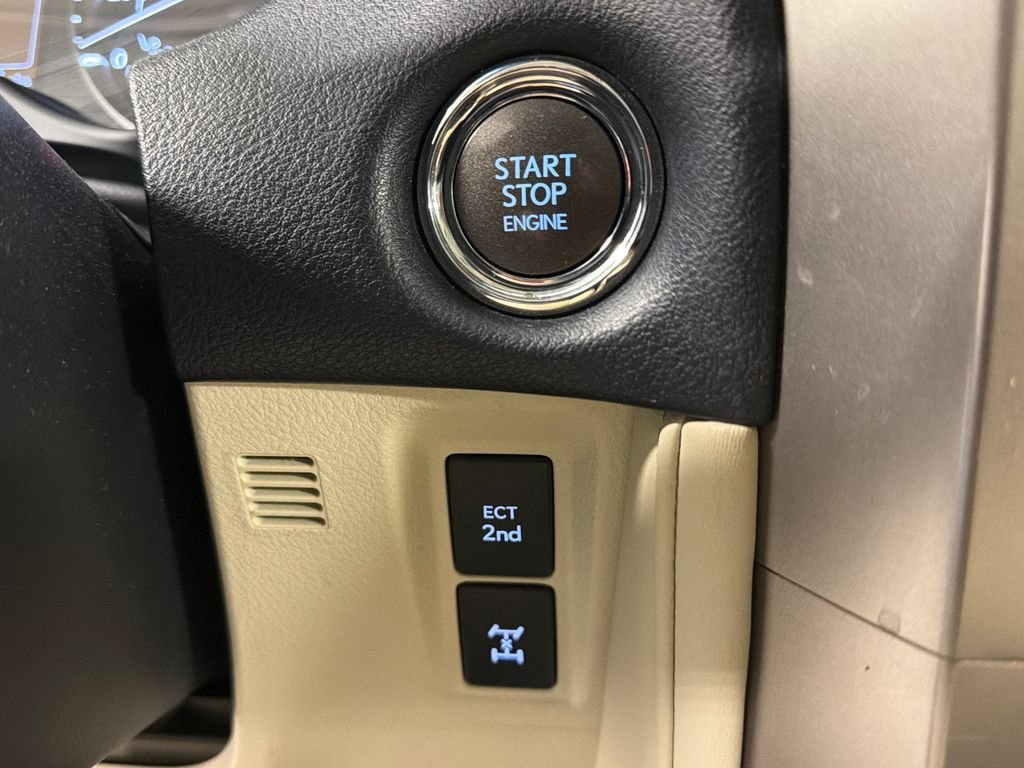 Used 2021 Black Lexus 460 image 42