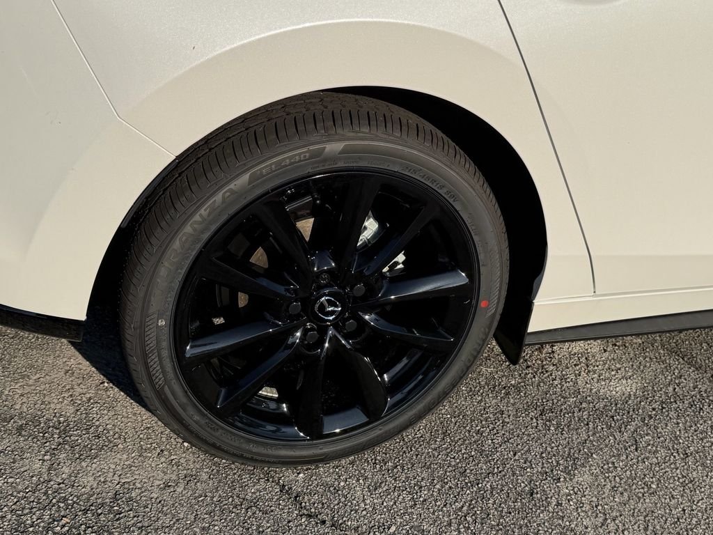 New 2026 Snowflake White Pearl Mazda 2.5 S Carbon Edition AWD image 10