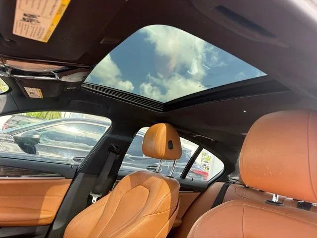 Used 2018 Black BMW 530i image 13