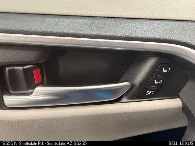 Used 2021 Blue Toyota XLE Premium image 19