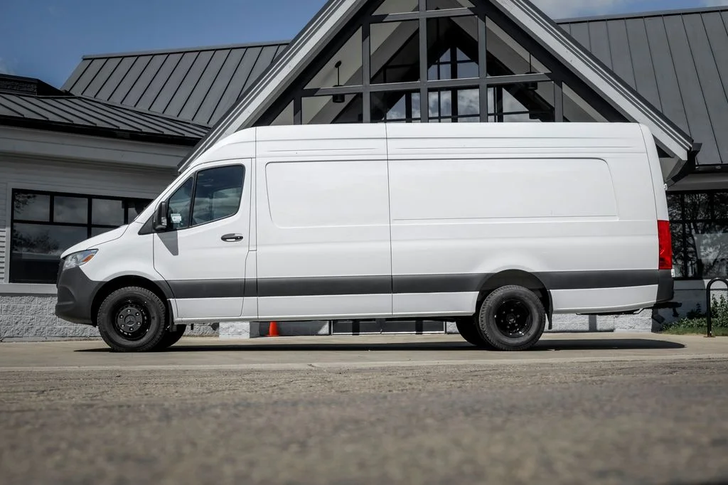 New 2026 Arctic White Mercedes-Benz Cargo 170 WB image 3