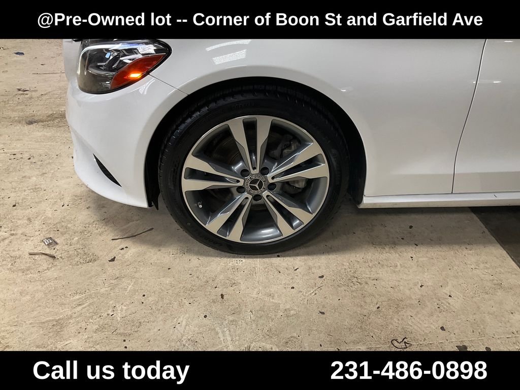 Used 2019  Mercedes-Benz C 300 image 10