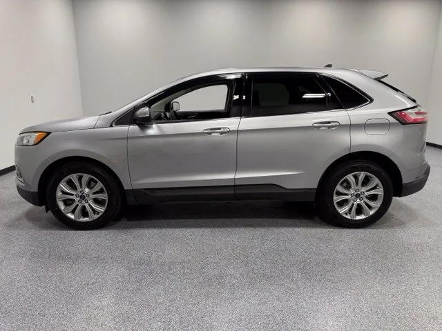 Used 2022 Silver Ford Titanium image 8