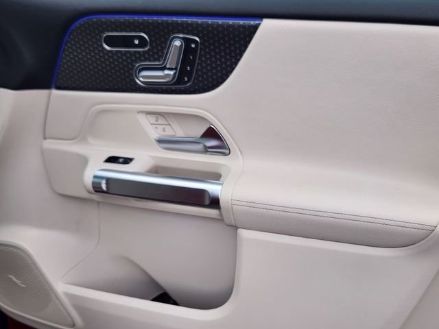 2026 Mercedes-Benz GLB GLB 250 - Photo 17