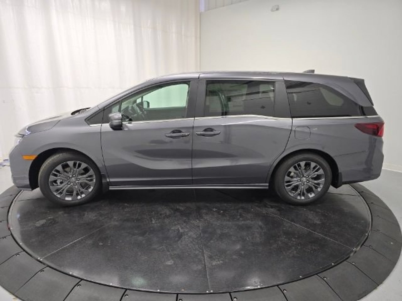 New 2026 Modern Steel Metallic Honda Touring image 27