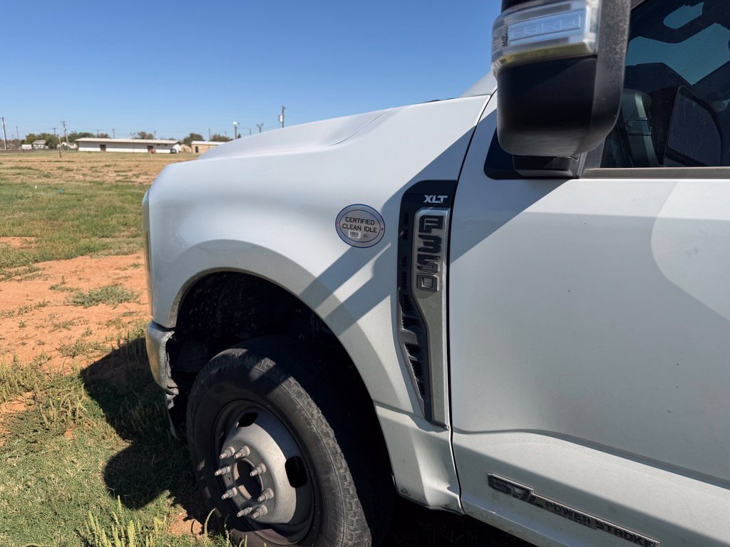 Used 2024 Oxford White Ford XLT image 12