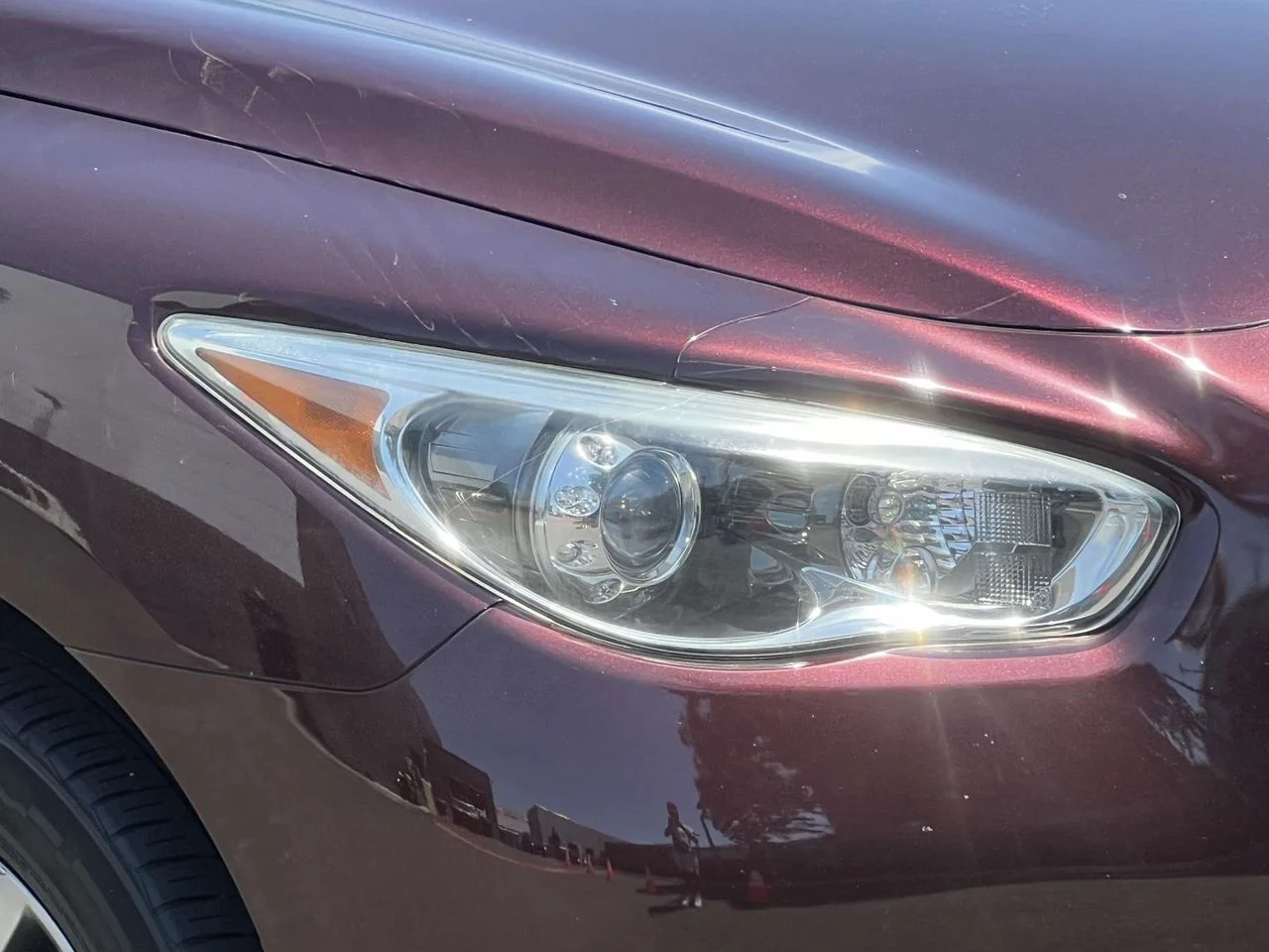 Used 2014 Midnight Garnet INFINITI Base image 13