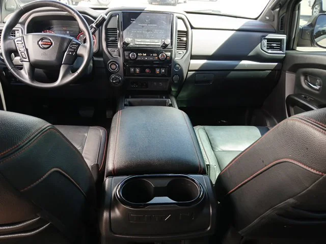 Used 2021  Nissan PRO-4X image 17