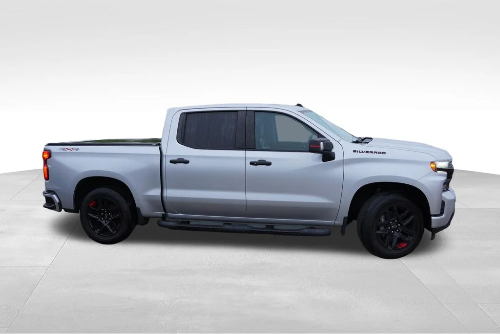 Used 2021 Silver Ice Metallic Chevrolet RST image 2