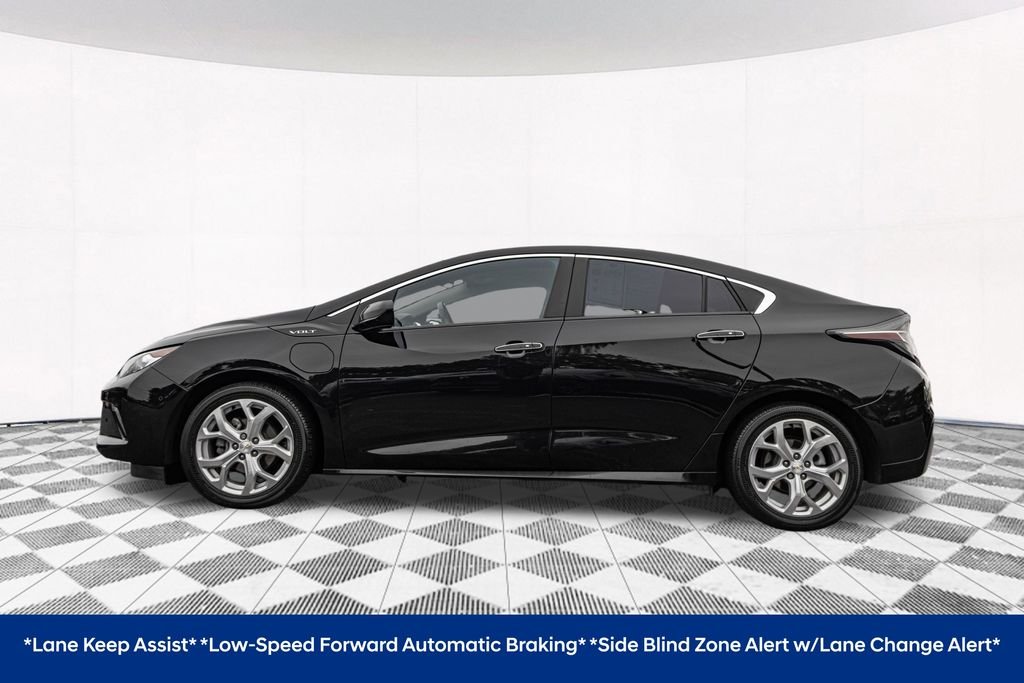 Used 2017 Black Chevrolet Premier image 7