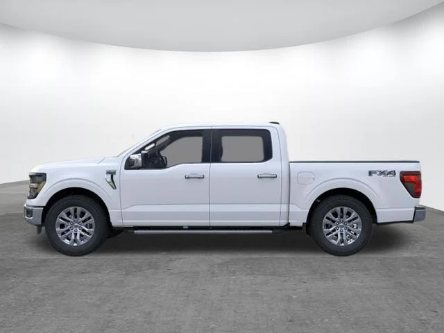 New 2026 Oxford White Ford XLT image 25