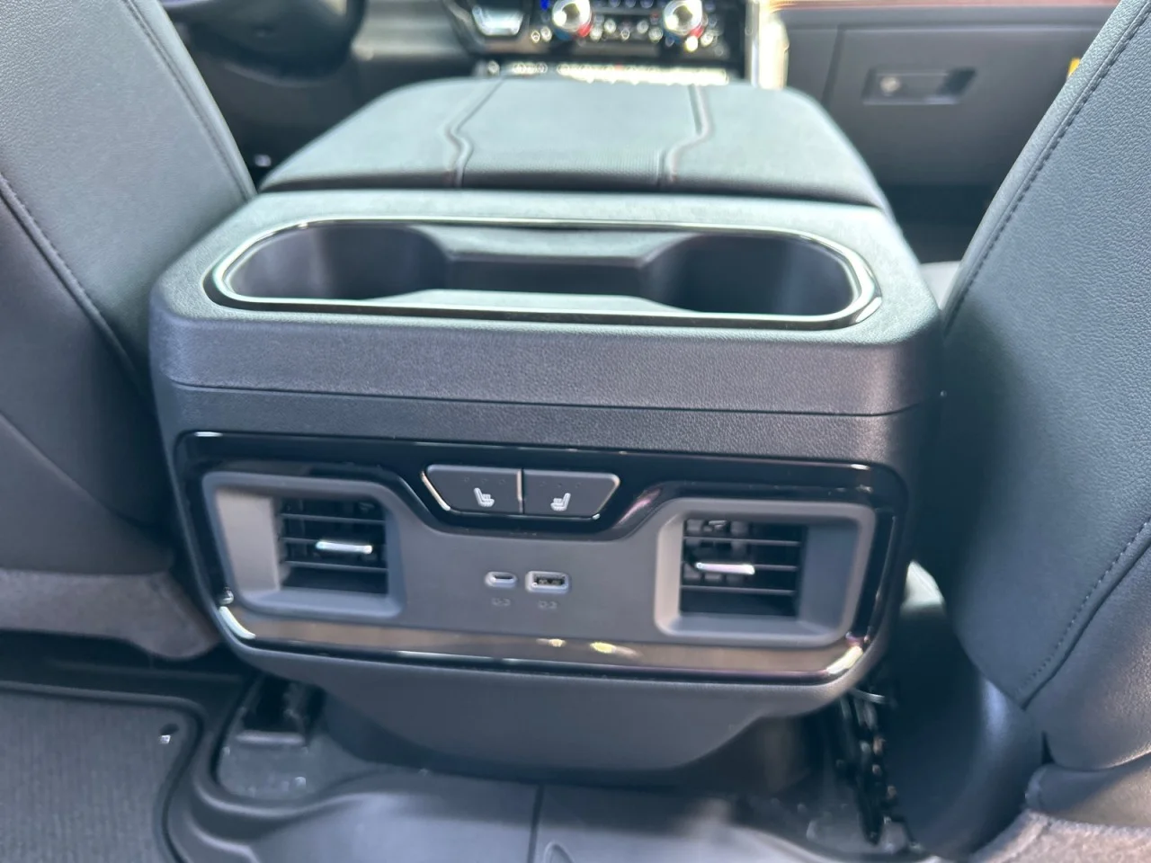 New 2026 Summit White GMC AT4 image 23