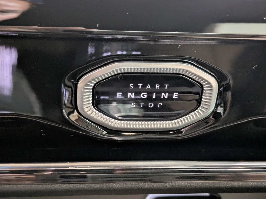 New 2027 White Jeep Limited image 29