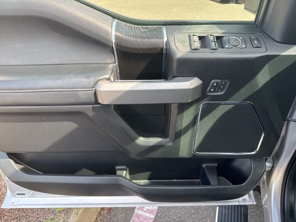 Used 2019 Silver Ford Platinum image 17