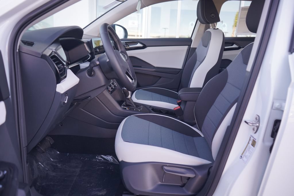 New 2026 Pure White Volkswagen 1.5T S image 6
