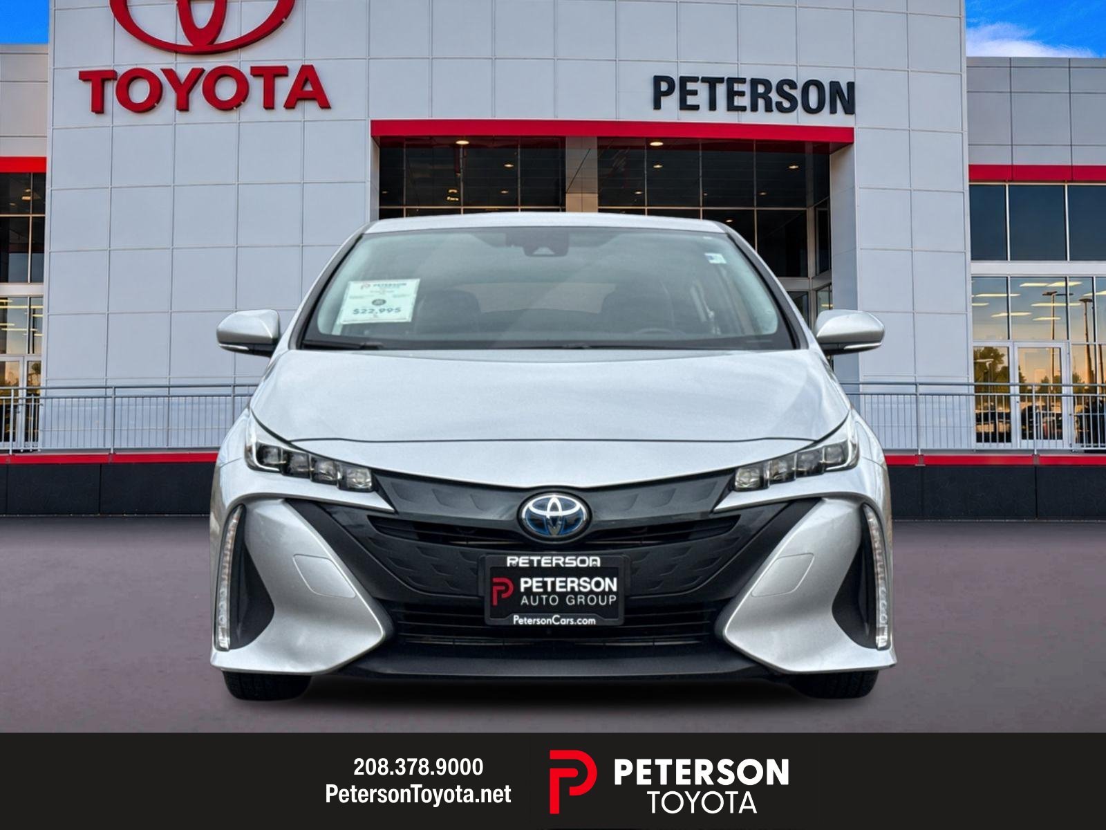 Used 2020 Silver Toyota XLE image 8