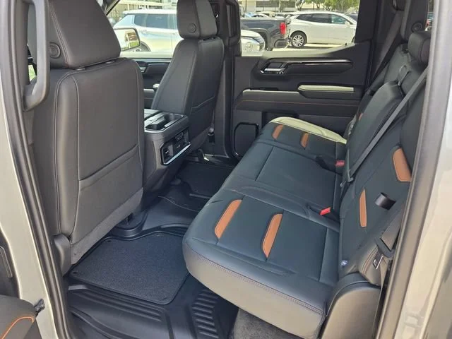 2026 GMC Sierra 1500 AT4 - Photo 7