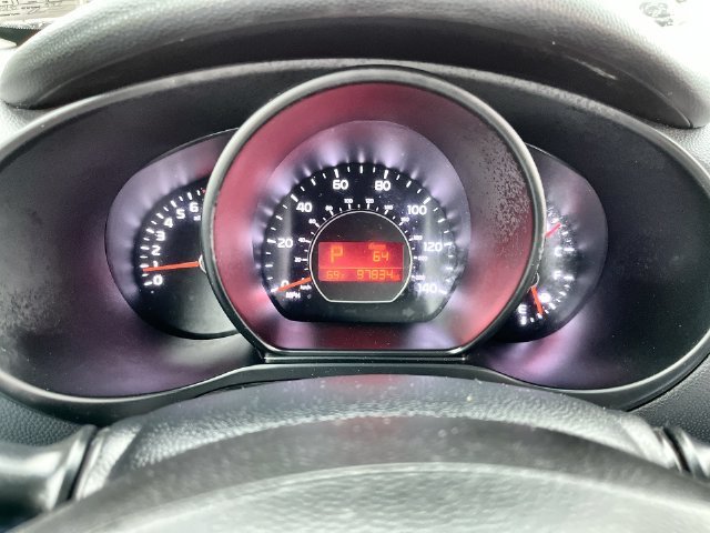 Used 2017 Black Kia Plus image 19
