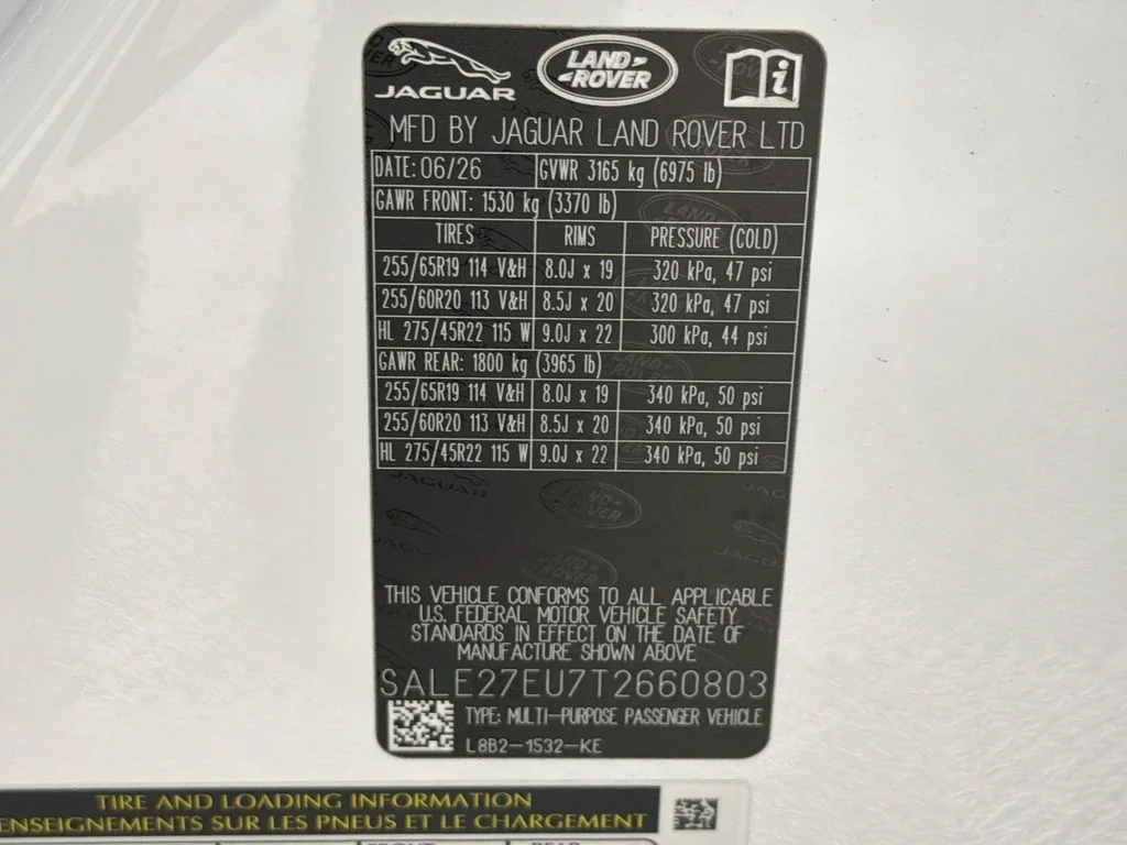 New 2026 Fuji White Land Rover X-Dynamic SE image 34