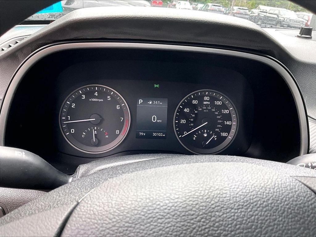 Used 2020 Blue Hyundai SE image 13