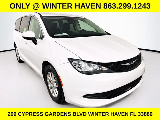 2023 Chrysler Voyager LX