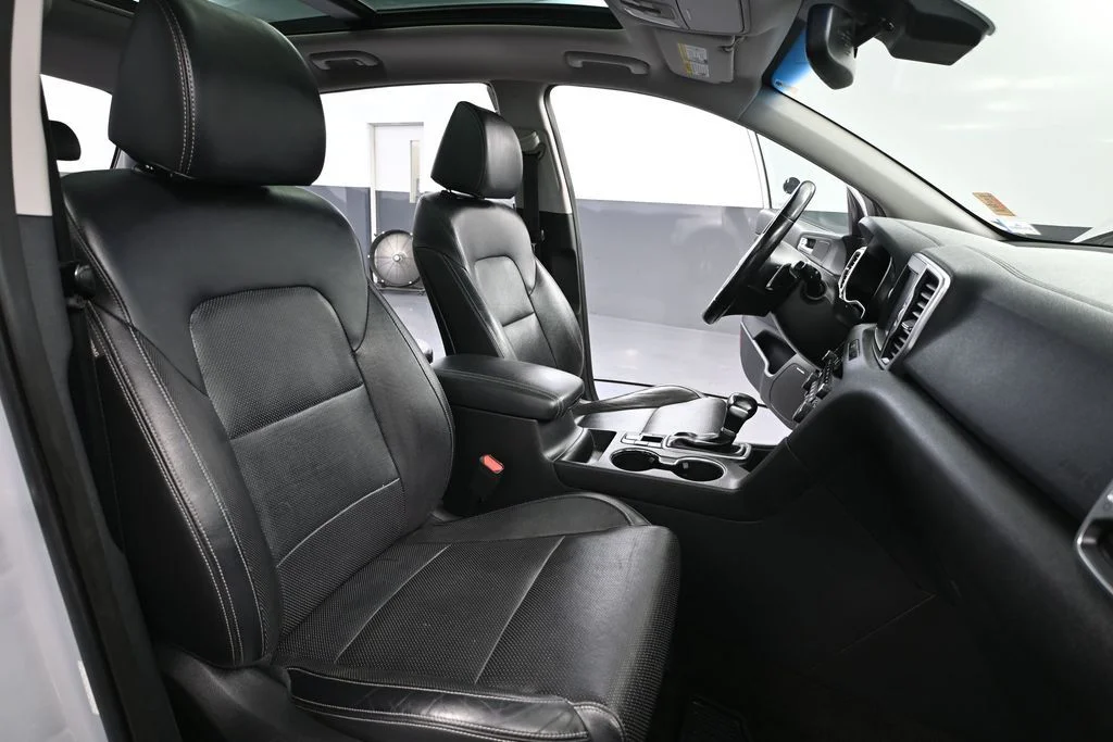 Used 2019 Silver Kia SX image 48