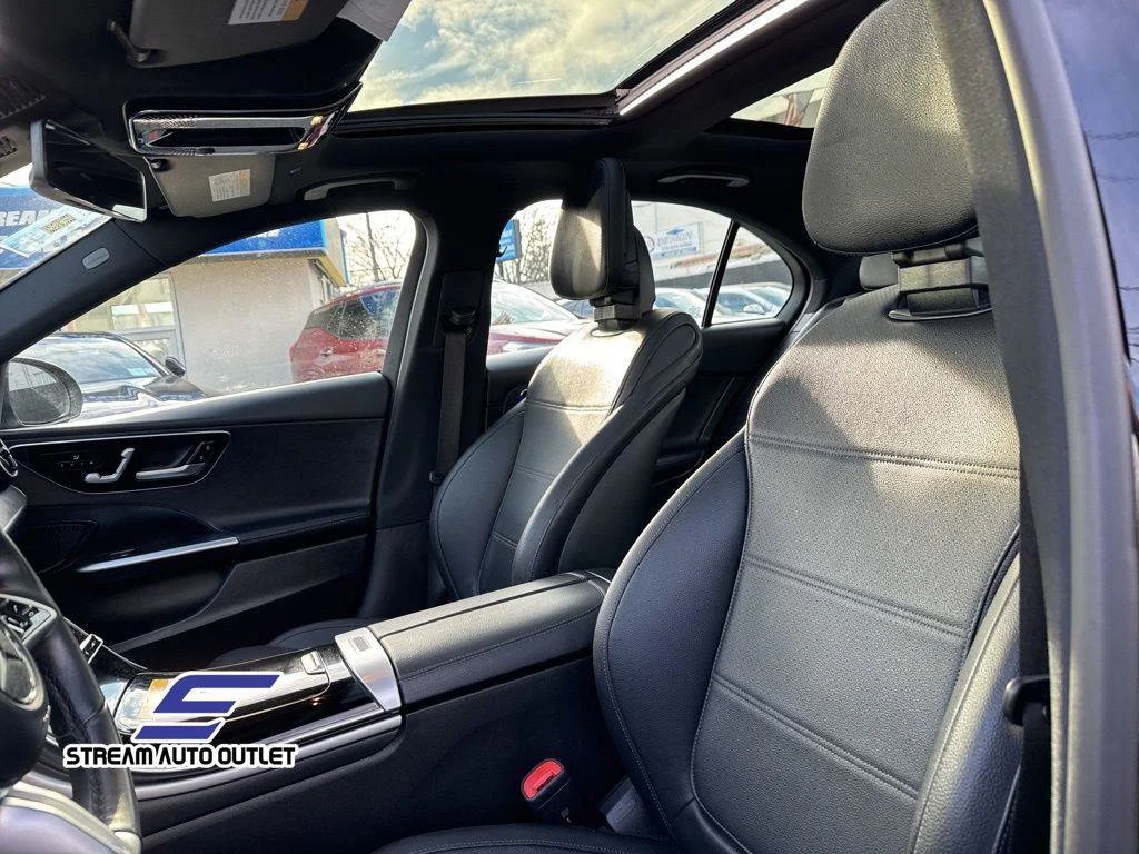 Used 2025 Black Mercedes-Benz C 300 image 21